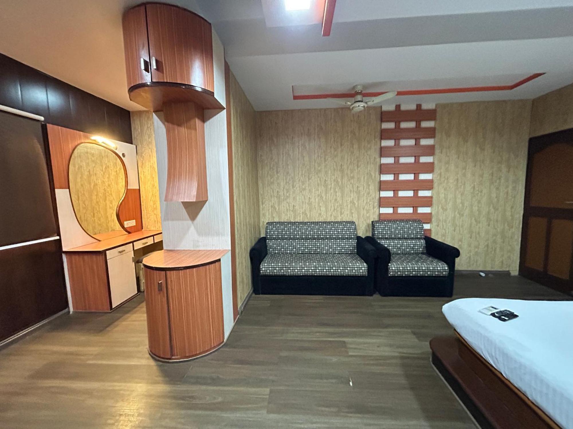 Swagstay Hotel Rahul Nagpur Exterior photo